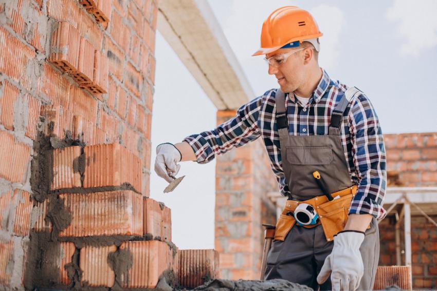 Signs You Need Masonry Repair Immediately