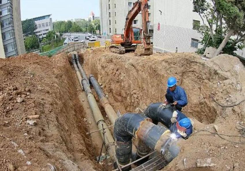 How to connect ductile iron pipes and carbon steel pipes?