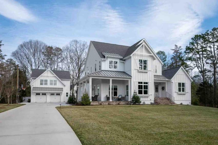 From Land to Dream Home: The Ultimate Guide to Building on Your Lot in Charlotte