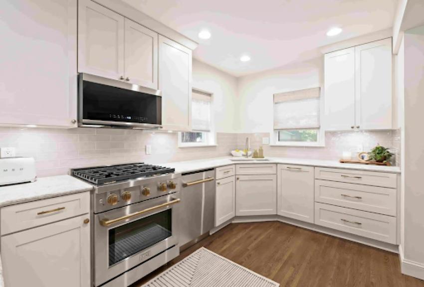 How to Maximize Kitchen Corners with Smart Storage Solutions in Orland Park, IL