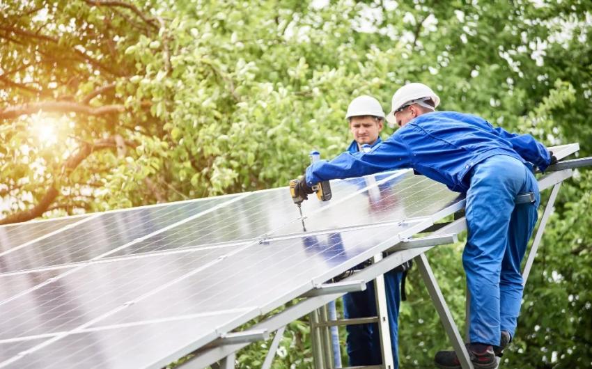 7 Things to Check Before Hiring a Solar Panel Installer