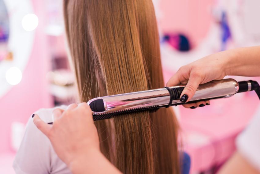 Affordable vs Luxury Hair Straightening Salons in Denver: What’s the Difference