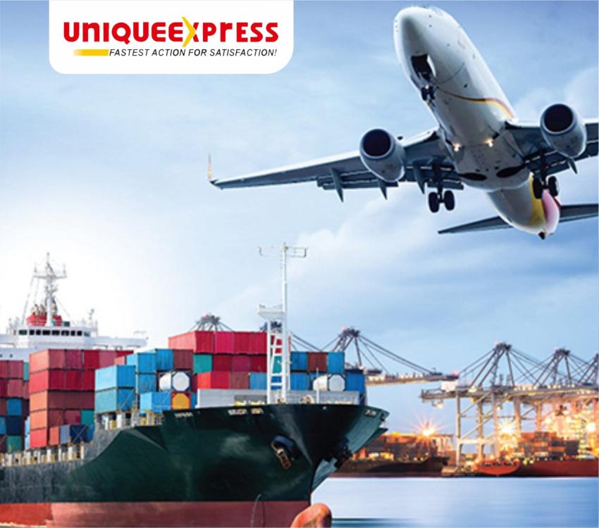 Elegant sarees from India to UAE delivered by Unique Express