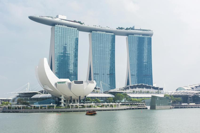 Luxury Singapore Honeymoon Tours with Cruise & Fine Dining