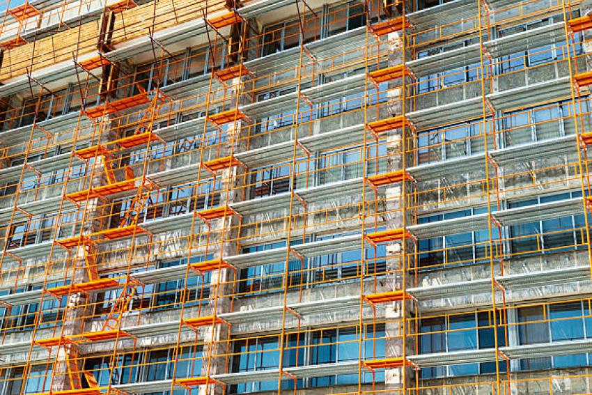 Can Concrete Construction Services Help With Slab Damage?