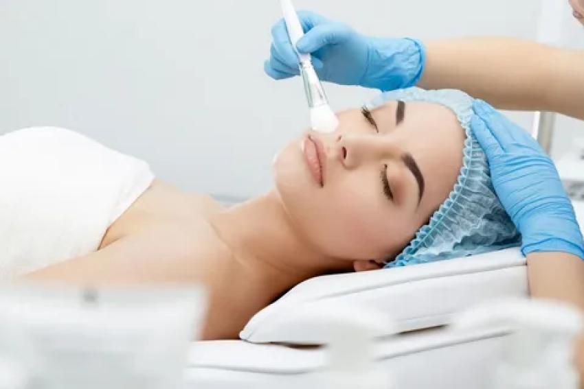 Revitalize Your Skin: Chemical Peels in Dubai