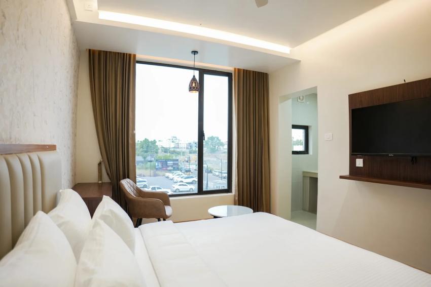 Why Manchester Suites is the Perfect Choice for Business, Medical, and Short-Stay