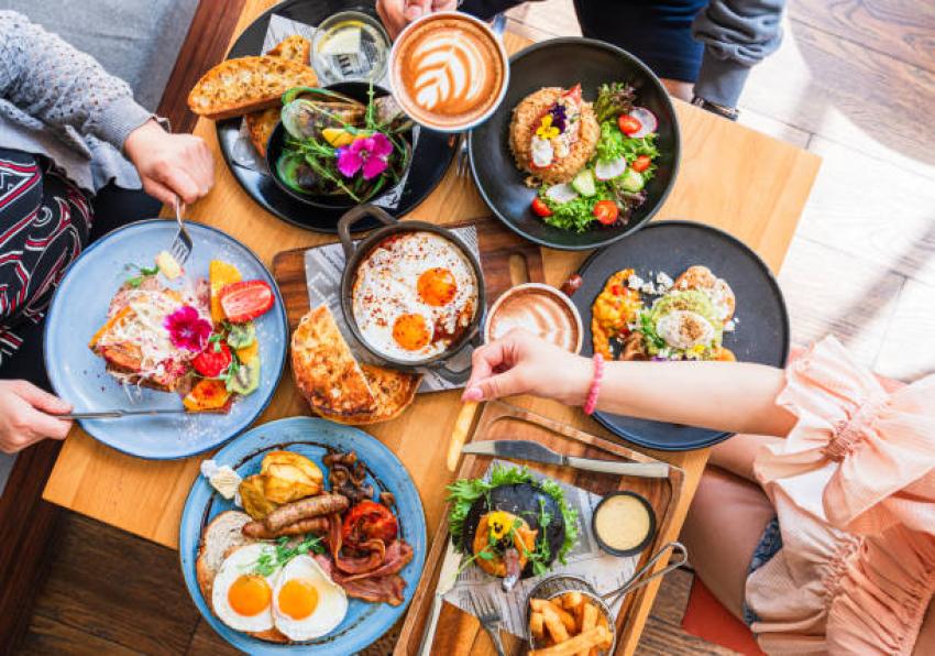 Home Breakfast vs Going Out: Honest Comparison