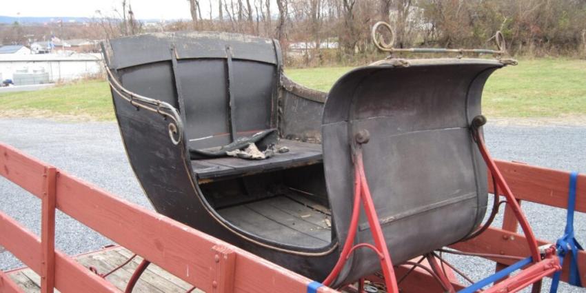 Give Your Boat a Luxury Makeover with Premium Upholstery Solutions