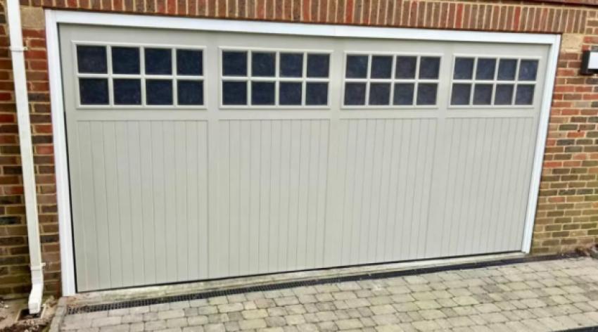 Garage Door Repair Fort Lauderdale: Homeowner Guide